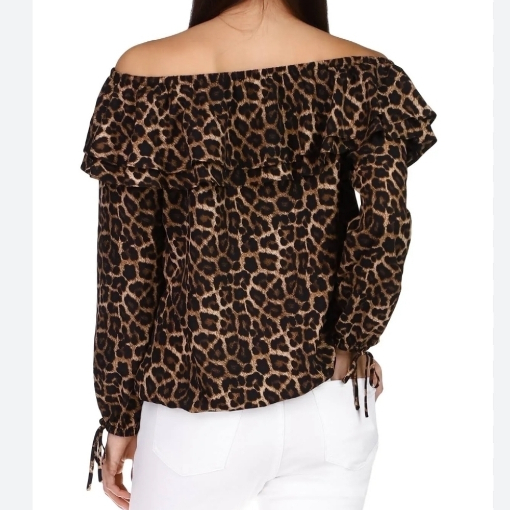 Michael Kors Animal Print Round Neck Top - Picture 5 of 6